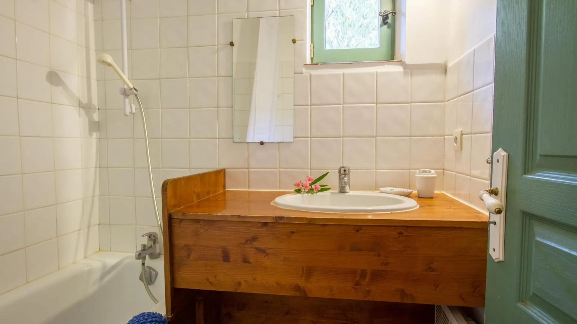 Lou Penequet A Charming Mas In Provence With Shared Pool Countryside Villa Flayosc